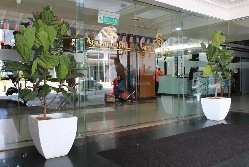 hotel summit kuala lumpur_shabavizparvaz_10.jpg